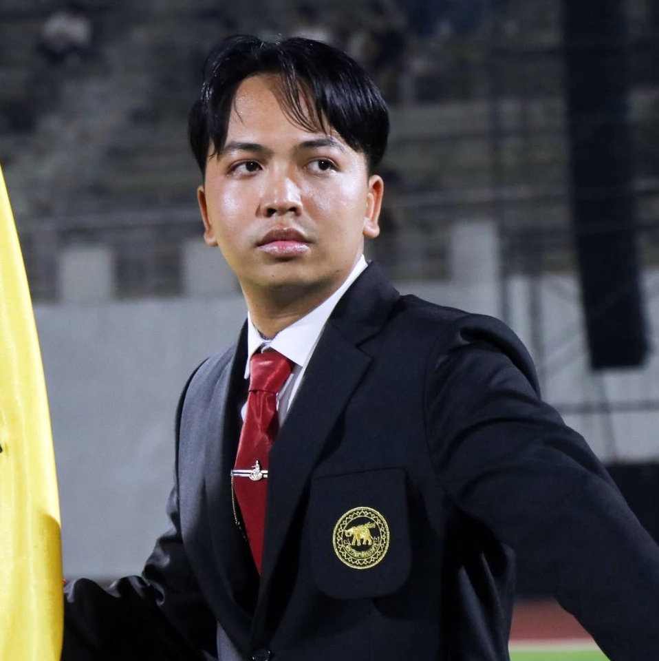 ประธานสโมสรฯ